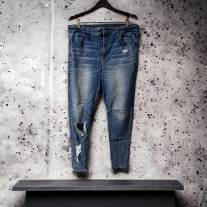 American eagle distressed jeans